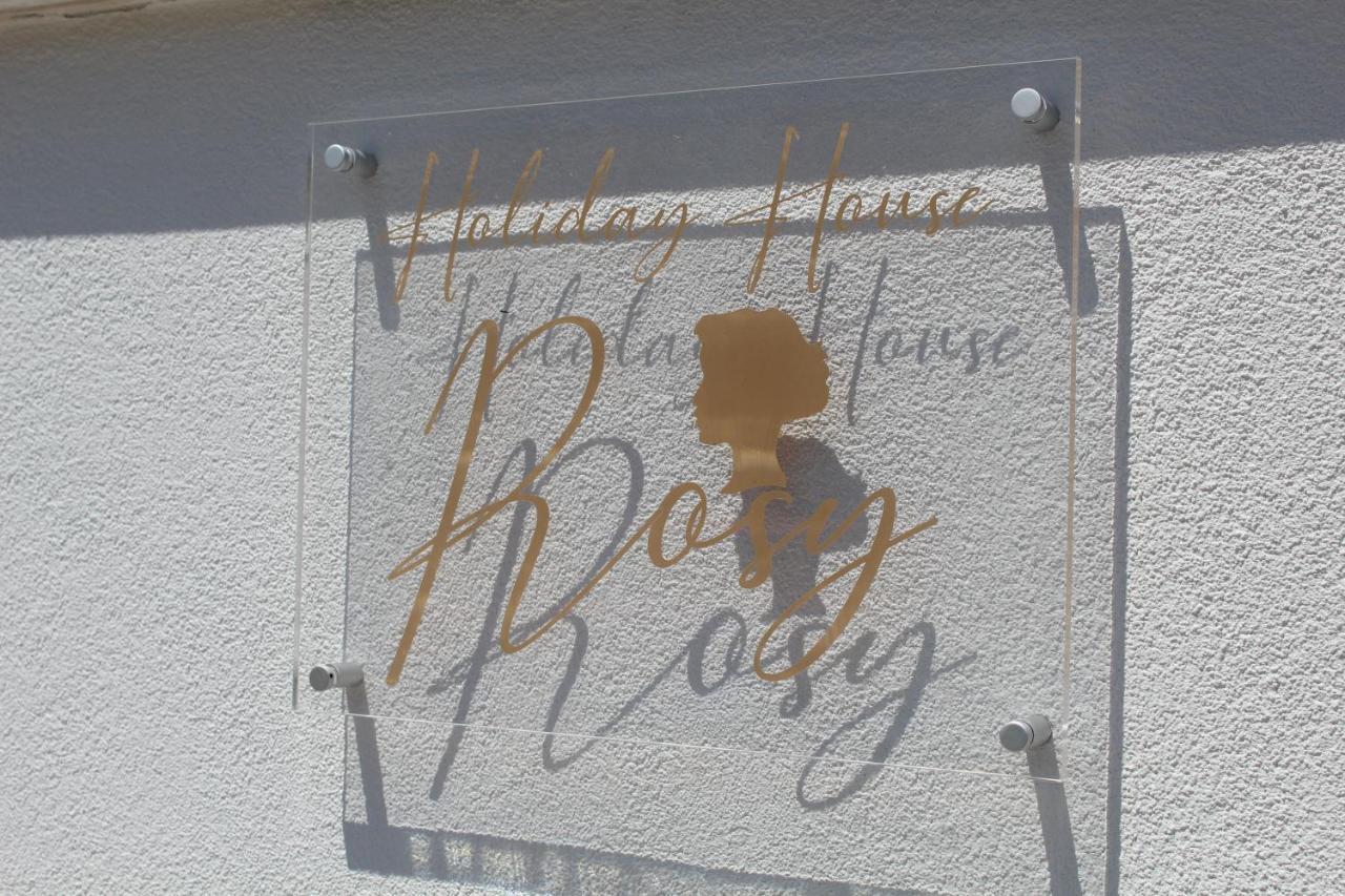 Holiday House Rosy 莱切省卡瓦利诺 外观 照片